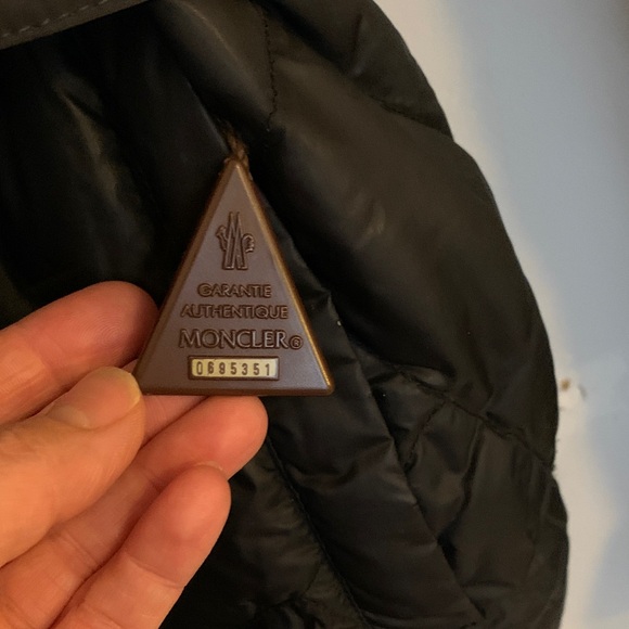 Moncler Black Quilted Puffer Jacket - Picture 4 of 14